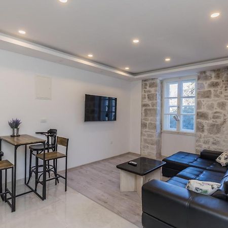Seafront Apartments Karlo Kaštela Zewnętrze zdjęcie