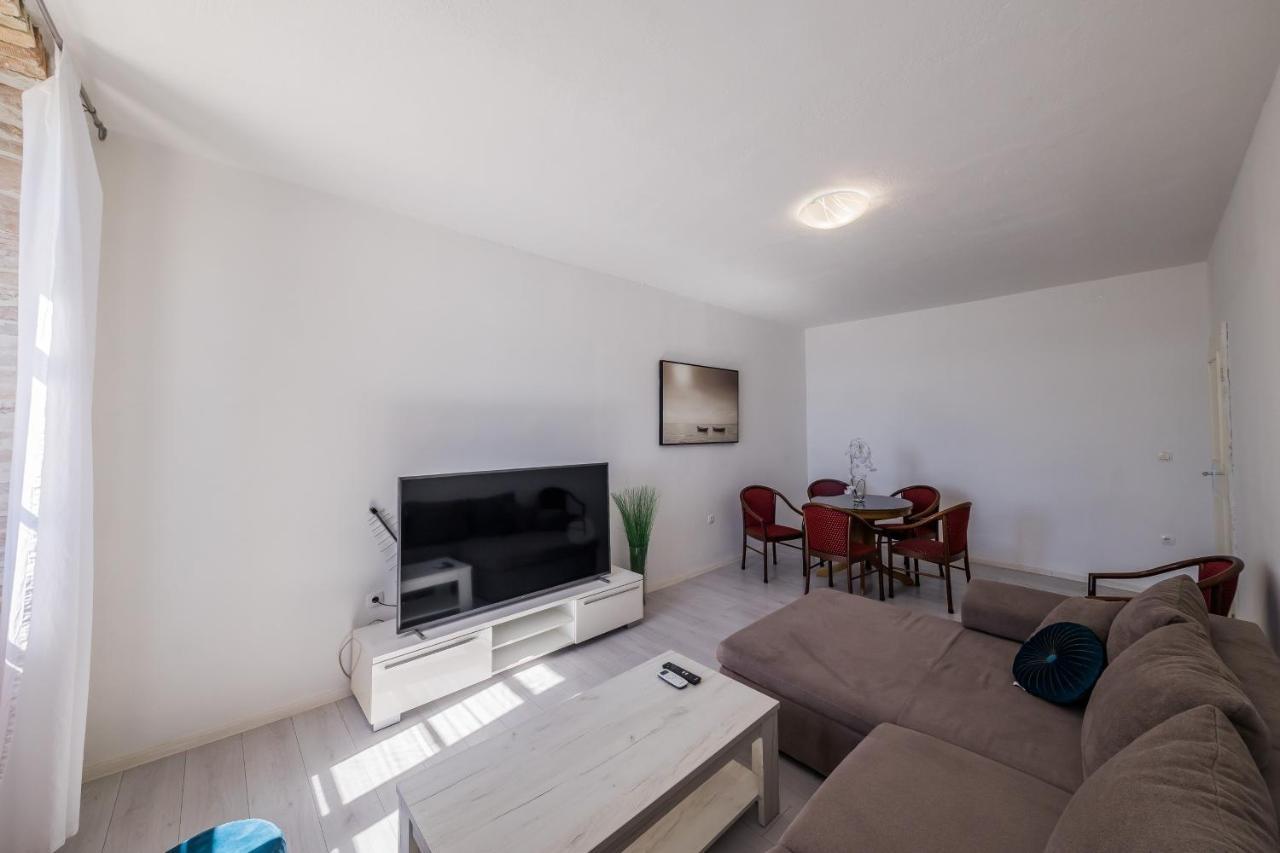 Seafront Apartments Karlo Kaštela Zewnętrze zdjęcie