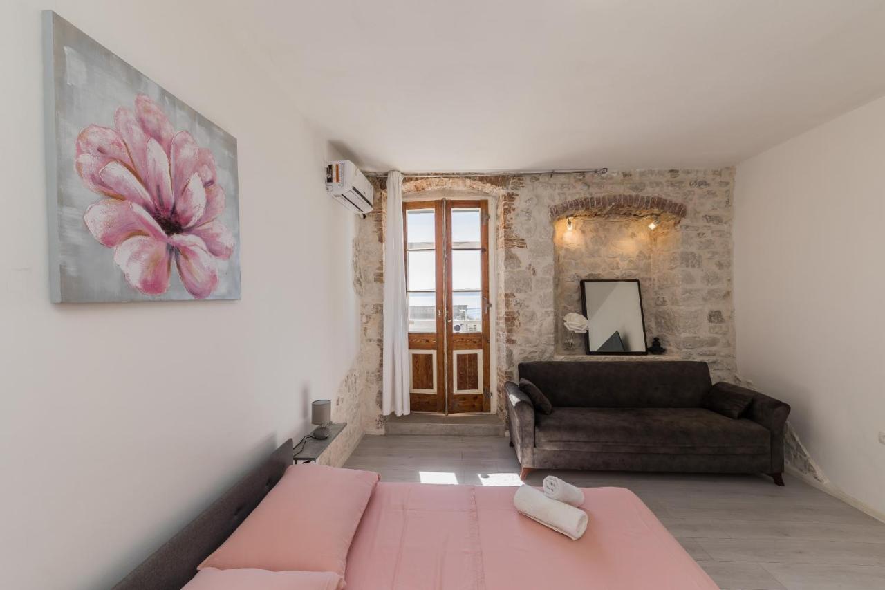 Seafront Apartments Karlo Kaštela Zewnętrze zdjęcie