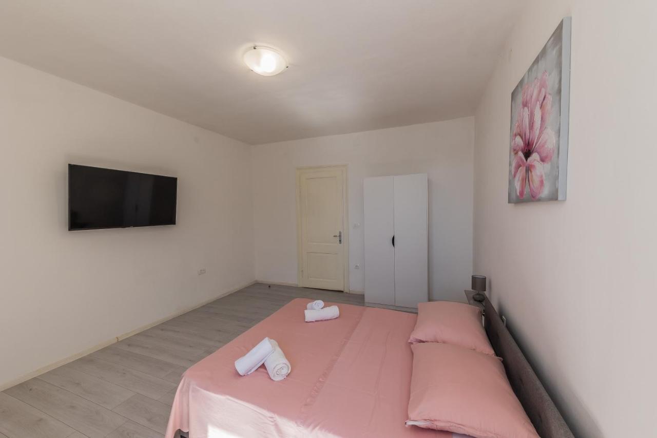 Seafront Apartments Karlo Kaštela Zewnętrze zdjęcie