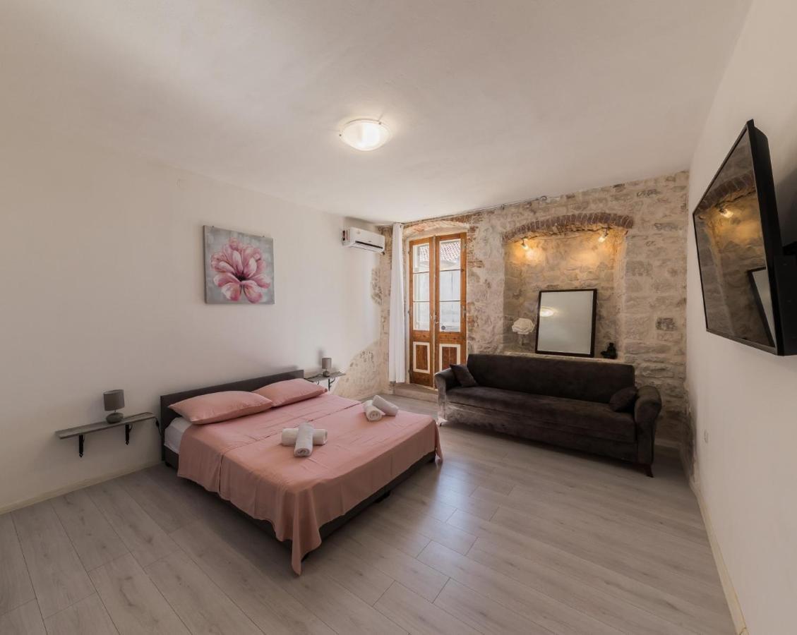 Seafront Apartments Karlo Kaštela Zewnętrze zdjęcie