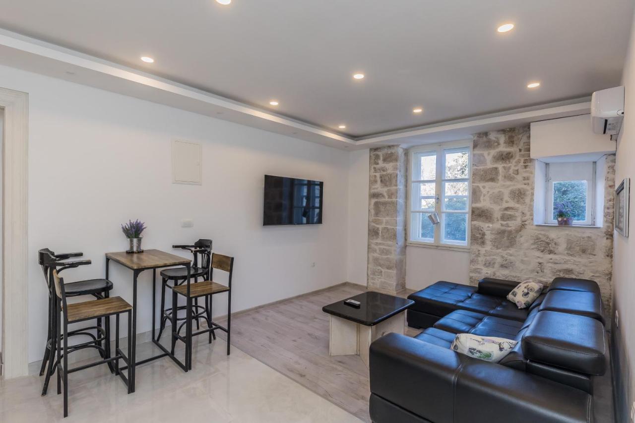 Seafront Apartments Karlo Kaštela Zewnętrze zdjęcie
