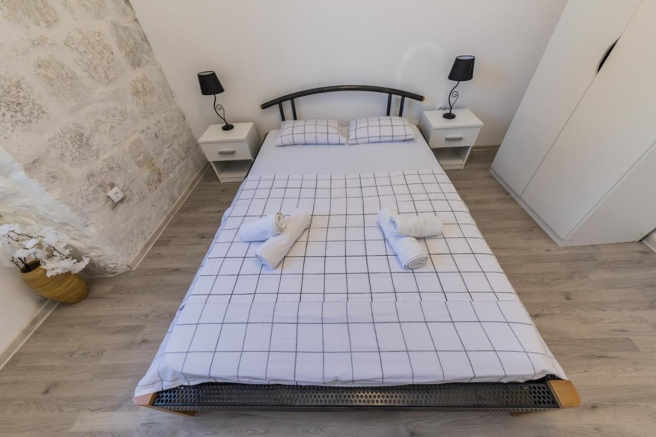 Seafront Apartments Karlo Kaštela Zewnętrze zdjęcie